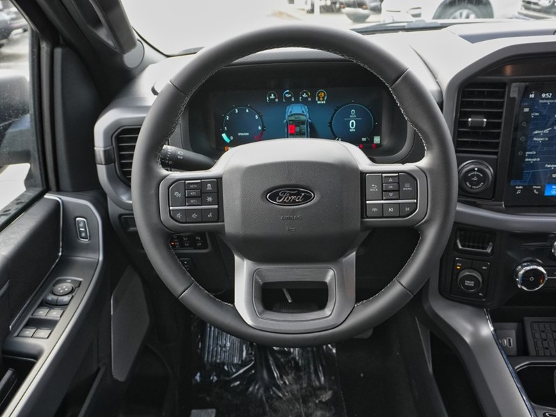 2026 Ford F-150 XLT | 4X4 | 3.5L | 303A |Blk Pk Pls| Roof| Bed Utl