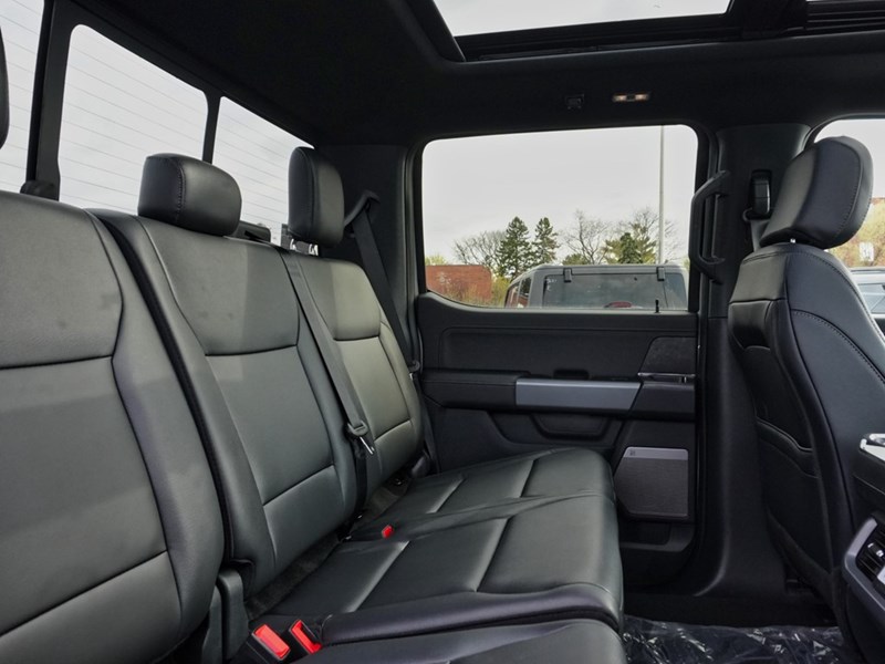 2026 Ford F-150 XLT | 4X4 | 3.5L | 303A |Blk Pk Pls| Roof| Bed Utl