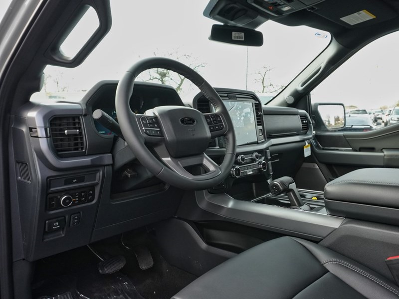 2026 Ford F-150 XLT | 4X4 | 3.5L | 303A |Blk Pk Pls| Roof| Bed Utl