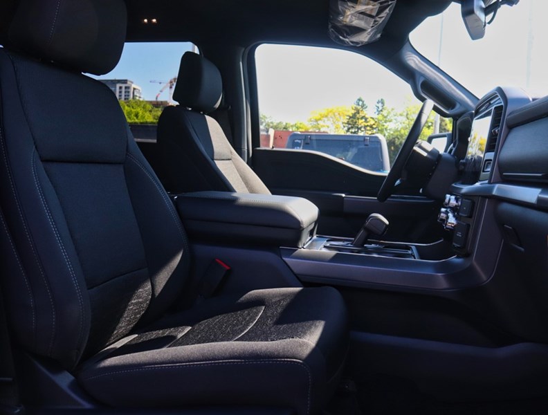 2026 Ford F-150 XLT | 4X4 | 3.5L | 302A | 157 |Blk Pk Pls |Bed Utl