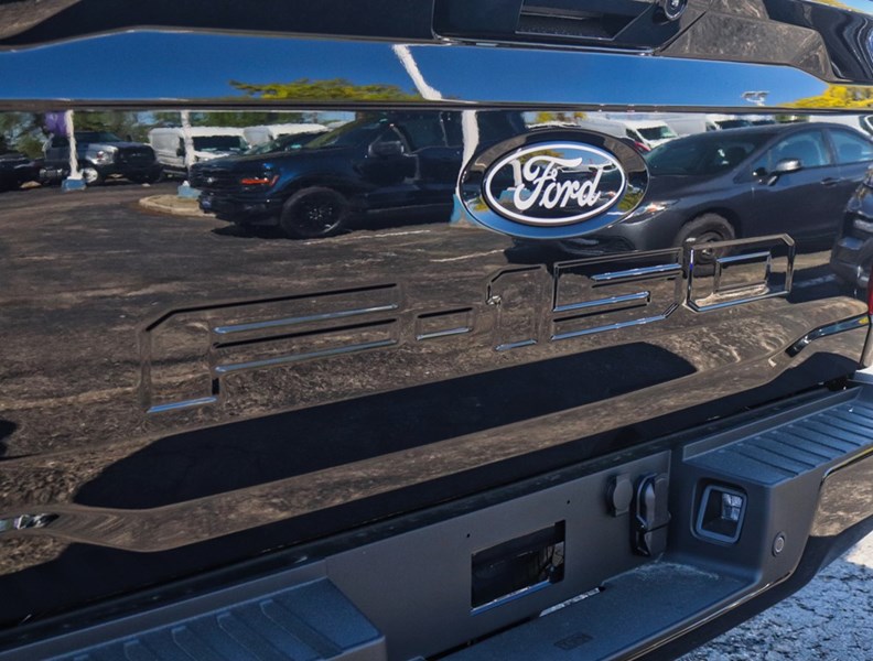 2026 Ford F-150 XLT | 4X4 | 3.5L | 302A | 157 |Blk Pk Pls |Bed Utl