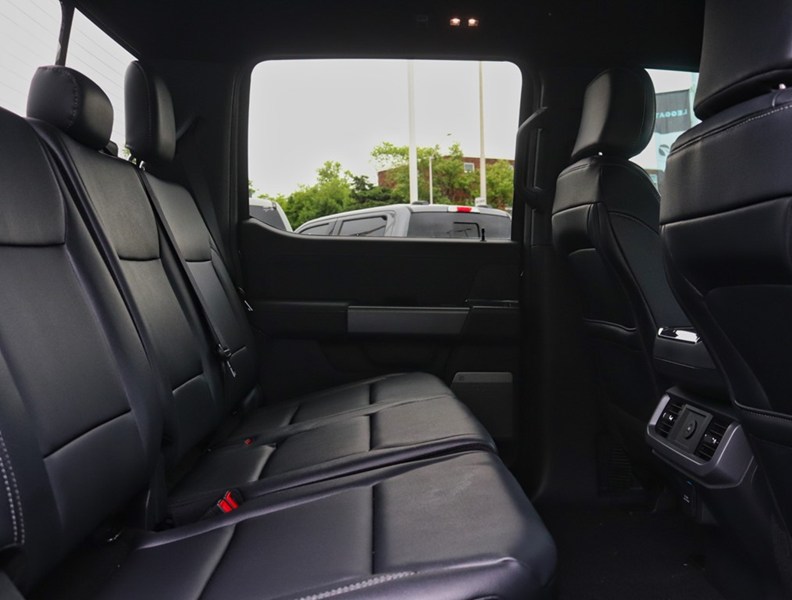 2026 Ford F-150 XLT | 4X4 | 3.5L | 303A | Blk Pk Pls | Tonneau