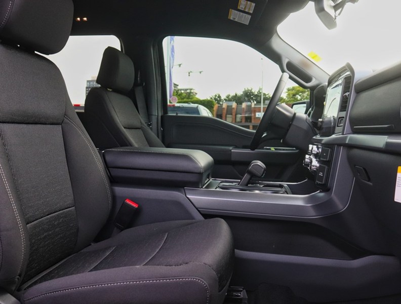 2026 Ford F-150 XLT | 4X4 | 3.5L | 302A | 157 | Blk Pk Pls | Tow/H