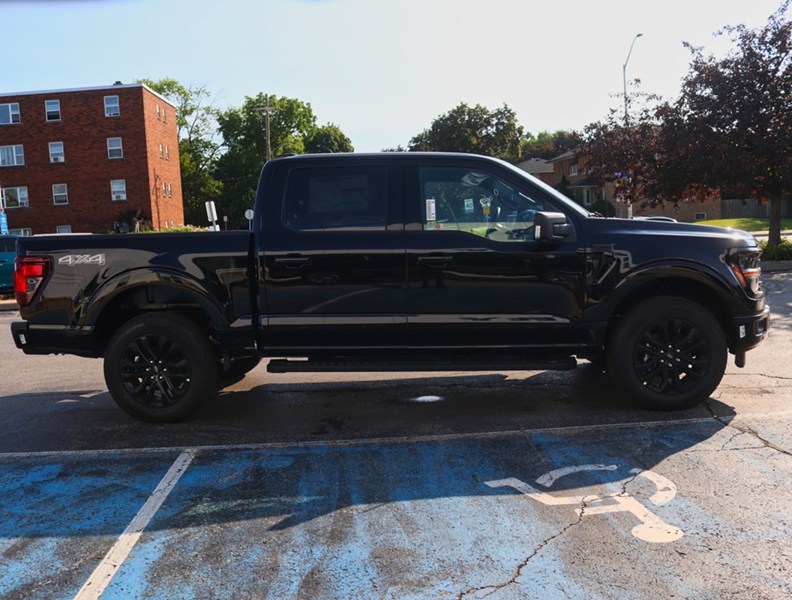 2026 Ford F-150 XLT | 4X4 | 5.0L | 303A | Blk Pk Pls | Roof | Bed