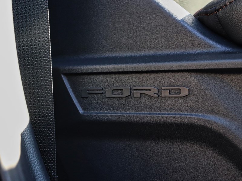 2026 Ford F-250 Lariat | 4X4 | 6.7L | Blk Pkg | Roof | Propwr 2Kw