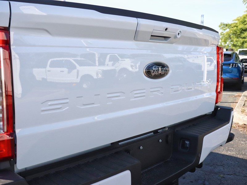 2026 Ford F-250 Lariat | 4X4 | 6.7L | Blk Pkg | Roof | Propwr 2Kw