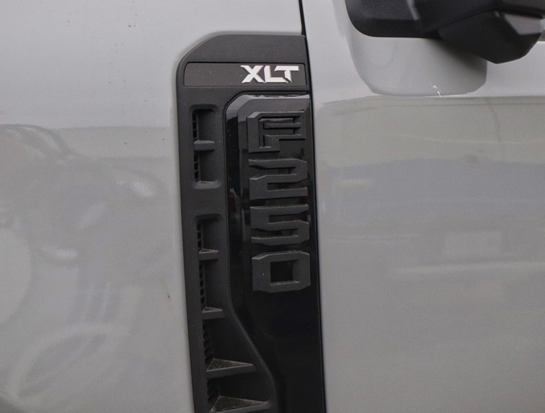 2026 Ford F-250 XLT | 4X4 | 6.7L | Prem Pkg | Roof | 5Th Whl