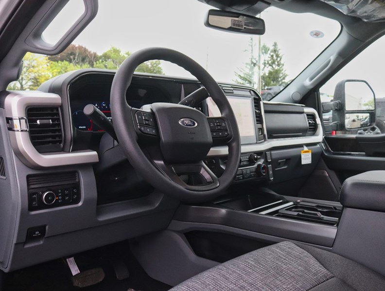 2026 Ford F-250 XLT | 4X4 | 6.7L | Prem Pkg | Roof | 5Th Whl