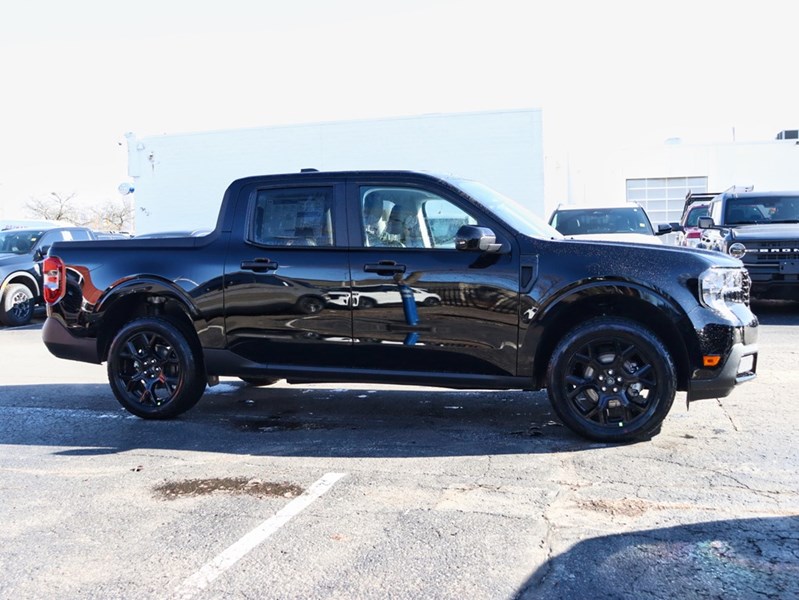 2026 Ford Maverick XLT | AWD | 2.0L | Blk Pk | Lux Pkg | 4K Tow