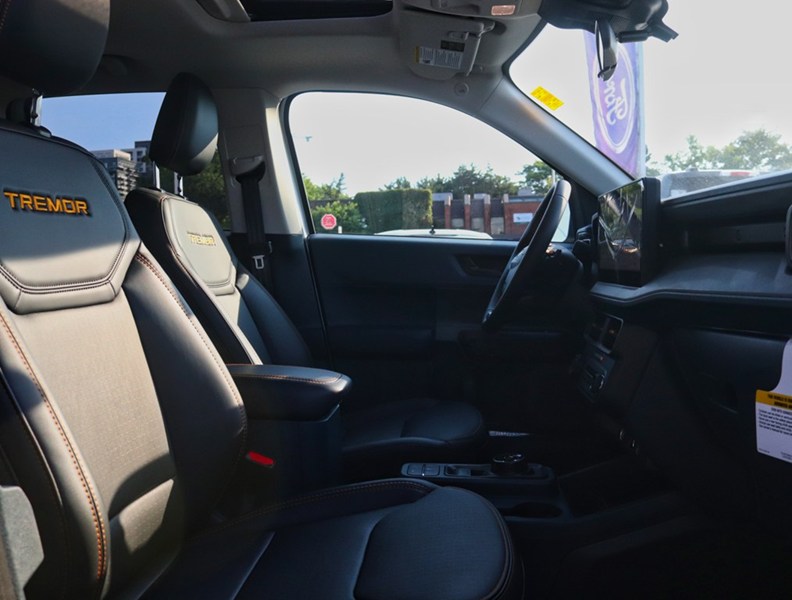 2026 Ford Maverick Tremor | AWD | 2.0L | Roof | Pwr Sld R Wnd