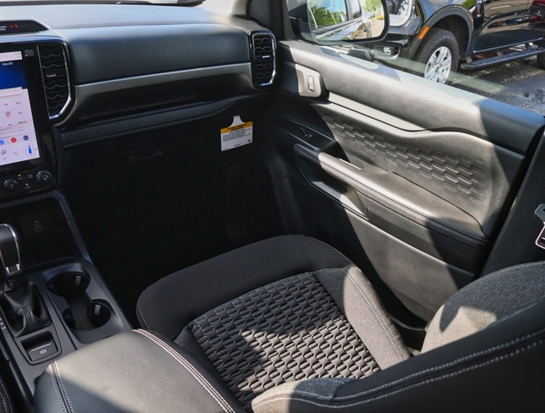 2026 Ford Ranger XLT | 4X4 | 2.3L | 300A | Runn Brds | Tow Pkg