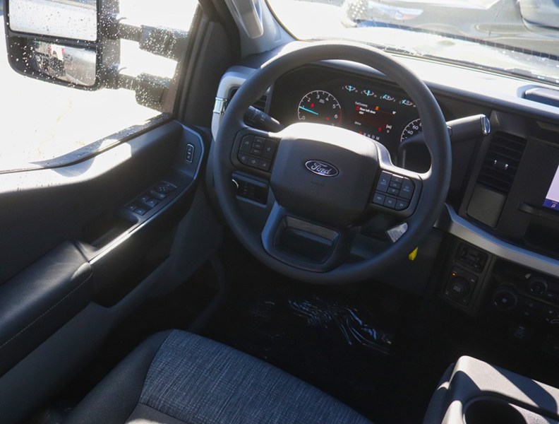 2027 Ford Super Duty F-250 Srw XLT | 4X4 | 7.3L | Rn Brds | Spray In | Sn Plw Prp