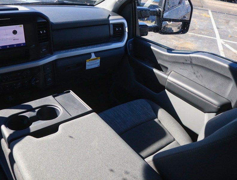 2027 Ford Super Duty F-250 Srw XLT | 4X4 | 7.3L | Rn Brds | Spray In | Sn Plw Prp