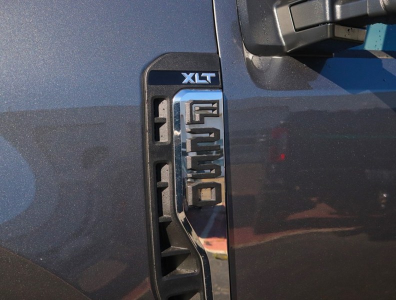 2027 Ford Super Duty F-250 Srw XLT | 4X4 | 7.3L | Rn Brds | Spray In | Sn Plw Prp