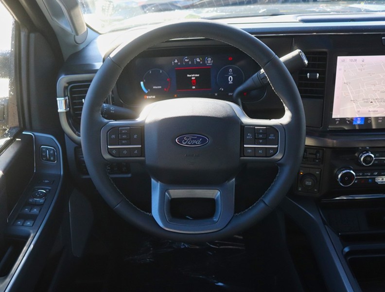 2027 Ford Super Duty F-250 Srw Lariat | 4X4 | 6.7L | Blk Pkg | Roof | Fx4 | Consl