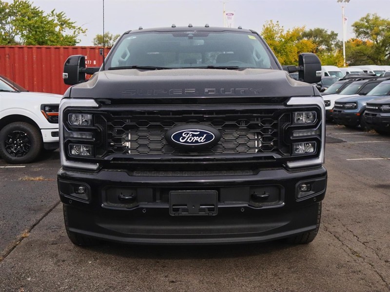 2027 Ford Super Duty F-250 Srw Lariat | 4X4 | 6.7L | Blk Pk | Roof | Prem Pkg