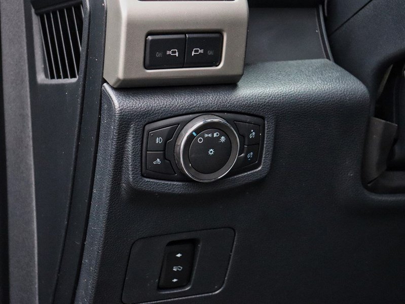 2022 Ford F-250 Lariat | 4X4 | 7.3L | Blk Pk | Roof | Fx4 | 20S