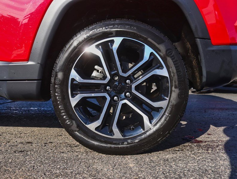 2023 Jeep Compass Limited | 4X4 | 2.0L | Roof | Prem Sound | Htd Str
