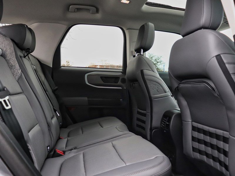 2026 Ford Bronco Sport Badlands | 4X4 | 2.0L | Tech | Roof | Crgo Mgmnt