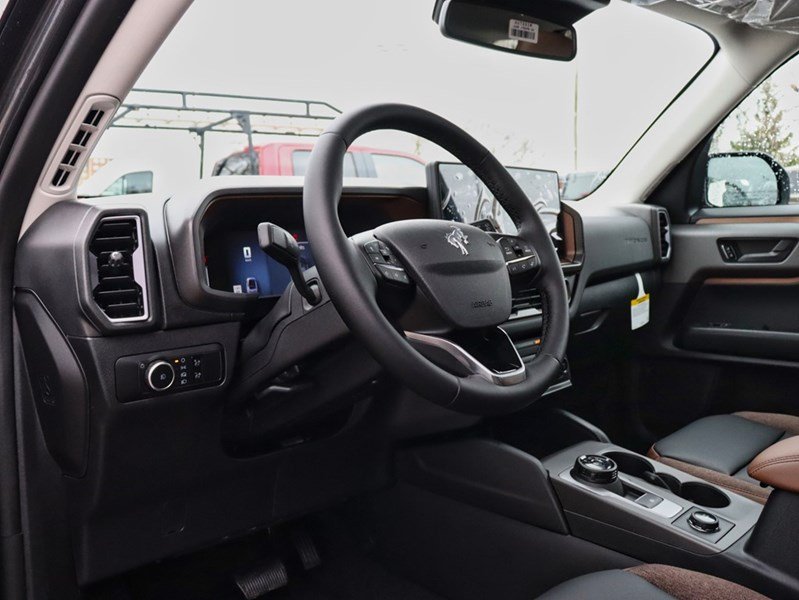 2026 Ford Bronco Sport Outer Banks | 4X4 | 1.5L | Tech Pkg | Roof
