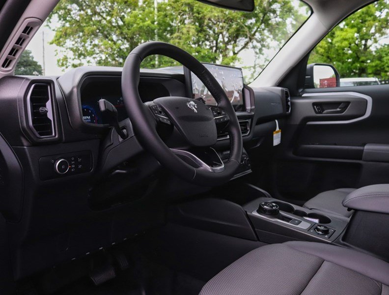 2026 Ford Bronco Sport Badlands | 4X4 | 2.0L | Roof | Tech | Crgo Mgmnt