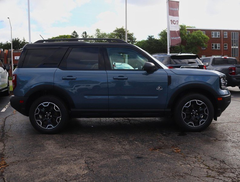 2026 Ford Bronco Sport Outer Banks | 4X4 | 1.5L | Roof | Tech Pkg