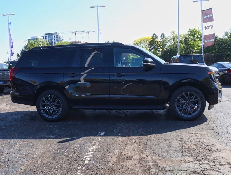 2026 Ford Expedition Max Platinum Max | 4X4 | Stealth Pkg | Conn Pkg