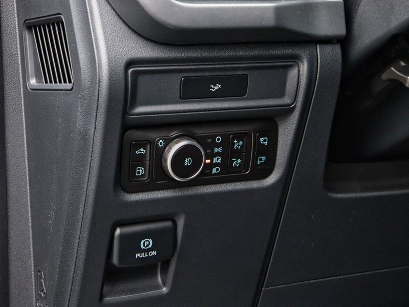2026 Ford F-150 XLT | 4X4 | Hybrid | 302A | Blk Pk | Fx4 | Bed Utl