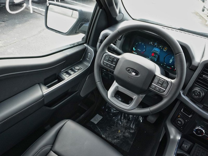 2026 Ford F-150 XLT | 4X4 | 3.5L | 303A |Blk Pk Pls| Roof| Bed Utl
