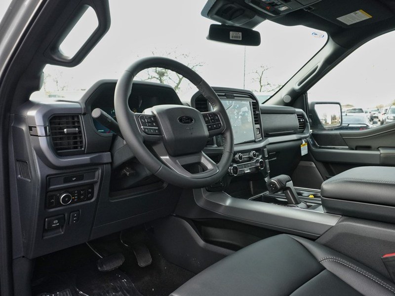 2026 Ford F-150 XLT | 4X4 | 3.5L | 303A |Blk Pk Pls| Roof| Bed Utl