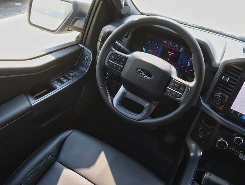 2026 Ford F-150 XLT | 4X4 | 5.0L | 303A | Blk Pk Pls | Roof | Bed