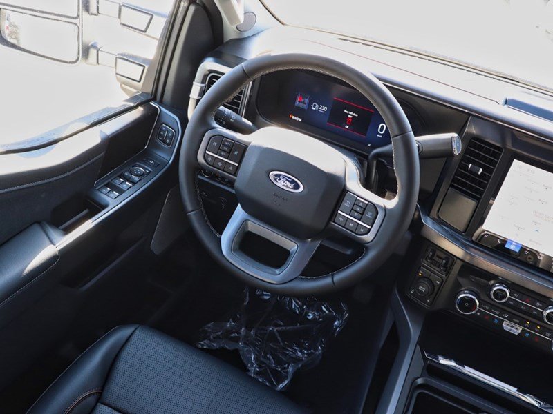 2026 Ford F-250 Lariat | 4X4 | 6.7L | Blk Pkg | Roof | Propwr 2Kw