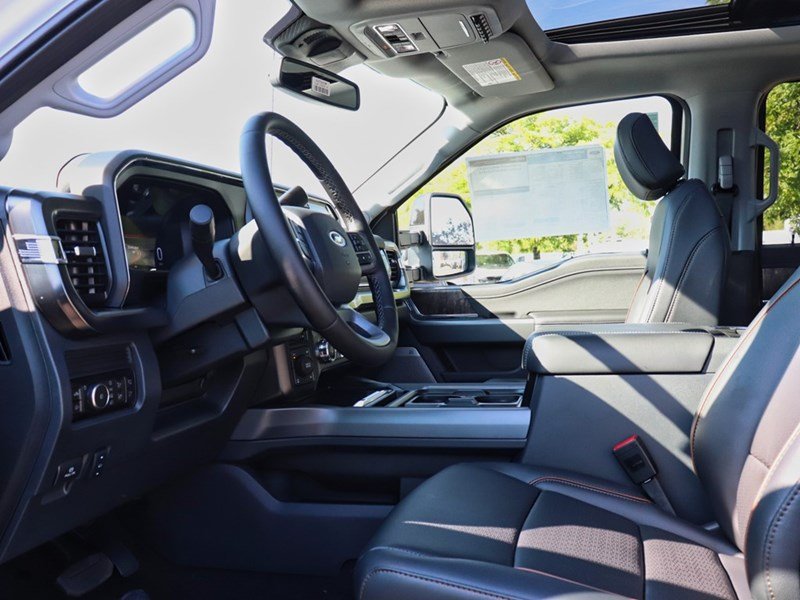 2026 Ford F-250 Lariat | 4X4 | 6.7L | Blk Pkg | Roof | Propwr 2Kw