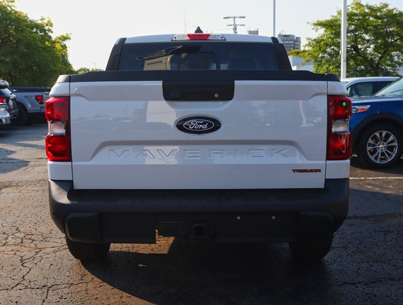 2026 Ford Maverick Tremor | AWD | 2.0L | Roof | Pwr Sld R Wnd