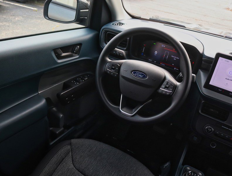 2026 Ford Maverick XLT | AWD | Hybrid | Blk Pkg | Roof