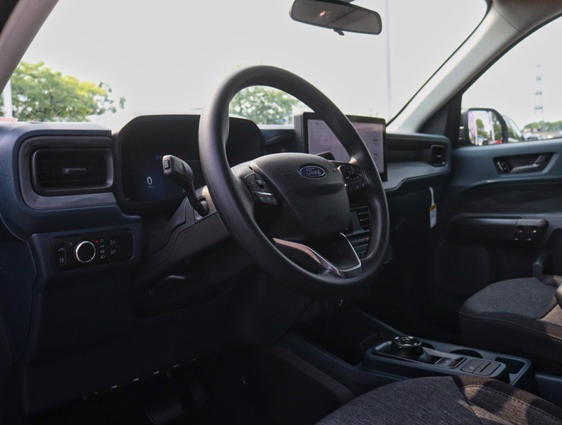 2026 Ford Maverick XLT | AWD | Hybrid | Blk Pkg | Roof