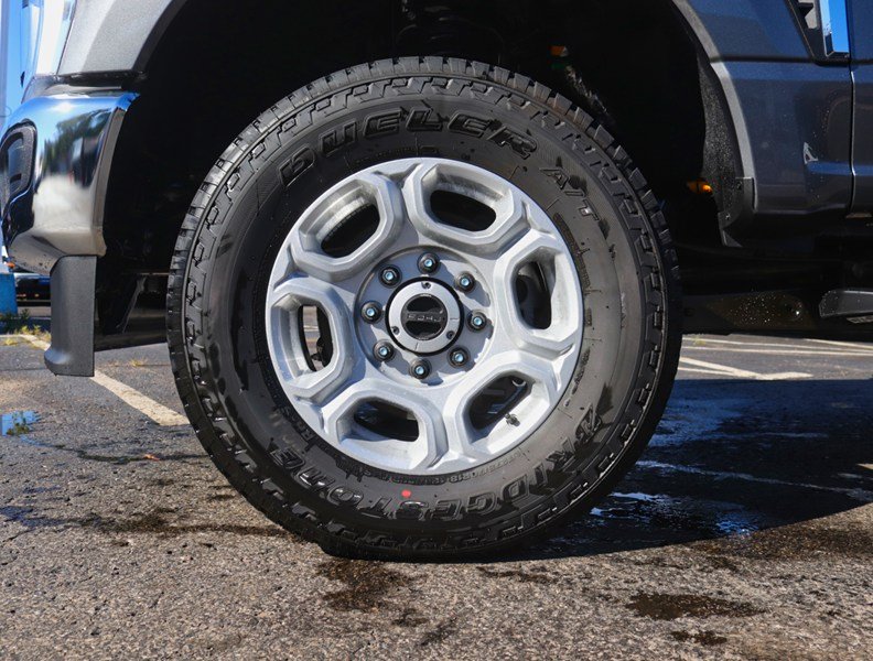 2027 Ford Super Duty F-250 Srw XLT | 4X4 | 7.3L | Rn Brds | Spray In | Sn Plw Prp