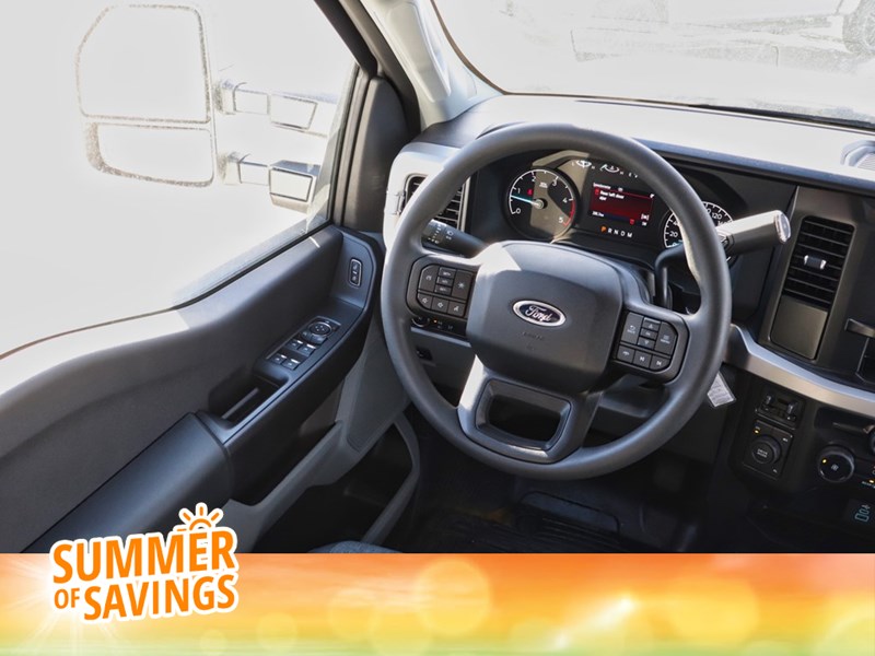 2024 FORD SUPER DUTY F-550 DRW XL 4WD Crew Cab 179