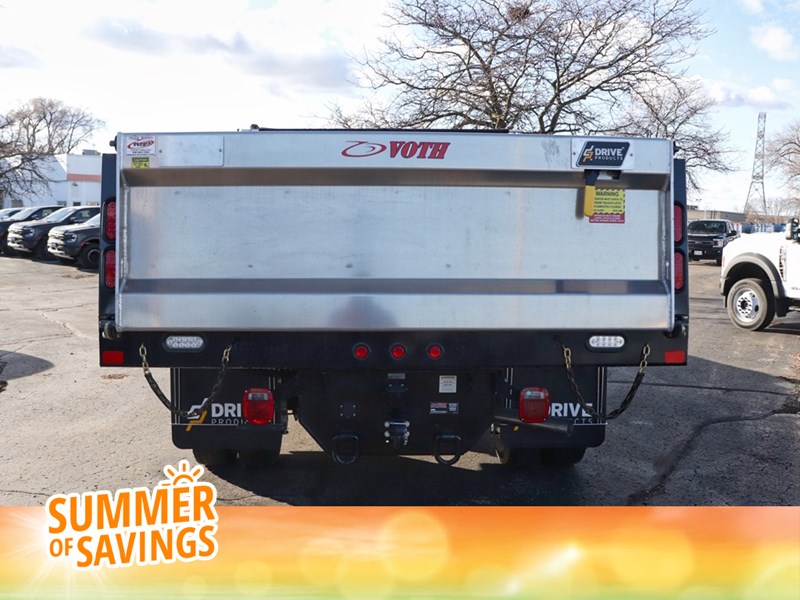 2024 FORD SUPER DUTY F-550 DRW XL 4WD Crew Cab 179