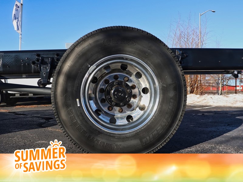 2024 FORD SUPER DUTY F-750 STRAIGHT FRAME Reg Cab