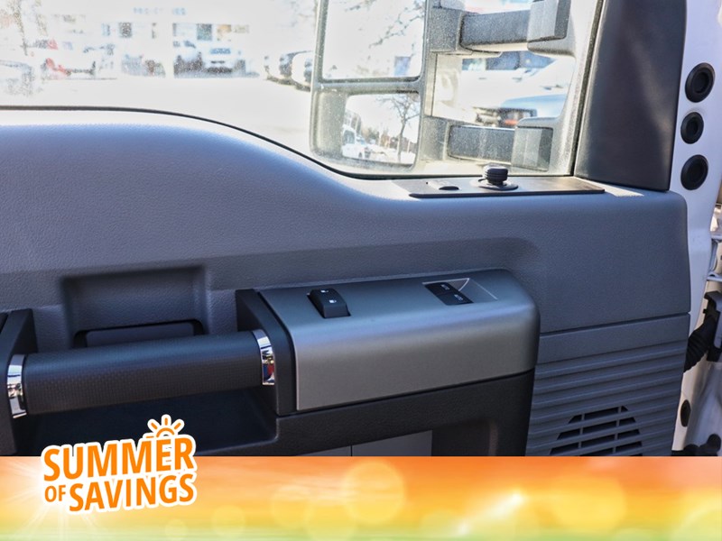2024 FORD SUPER DUTY F-750 STRAIGHT FRAME Reg Cab