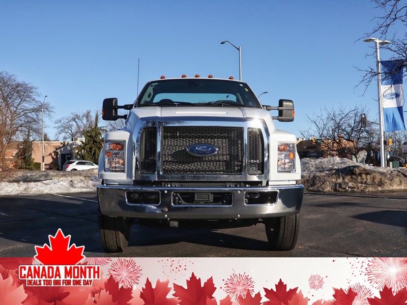 2024 FORD SUPER DUTY F-750 STRAIGHT FRAME Reg Cab