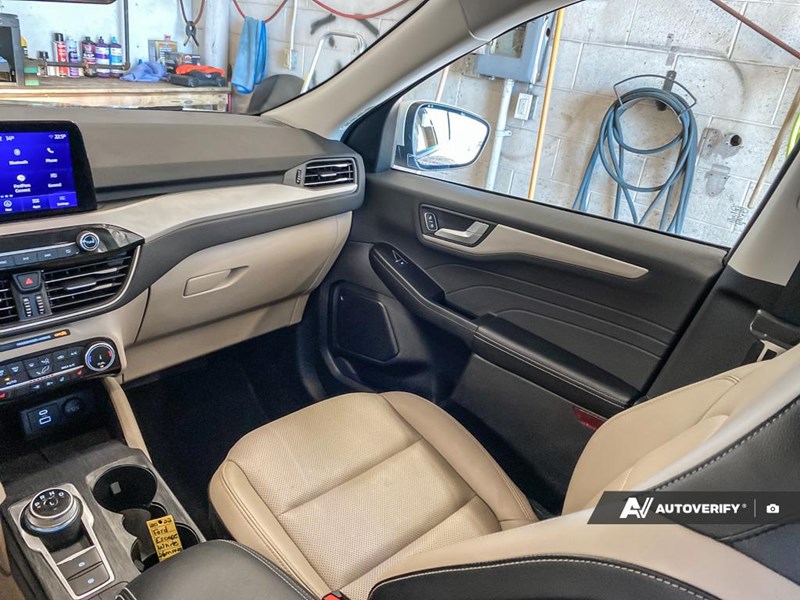 2022 Ford Escape Sel AWD