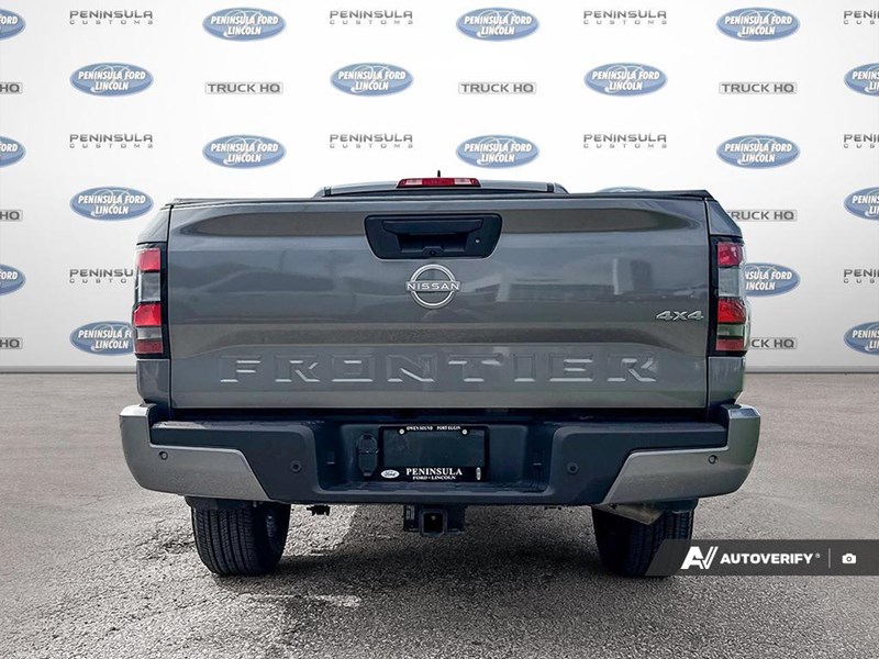 2025 Nissan Frontier Crew Cab 4X4 Long Bed SV