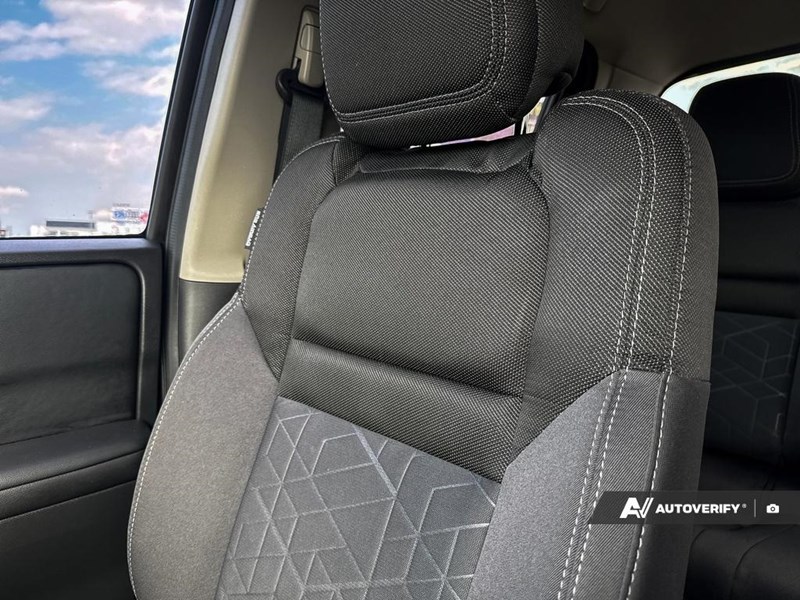 2025 Nissan Frontier Crew Cab 4X4 Long Bed SV