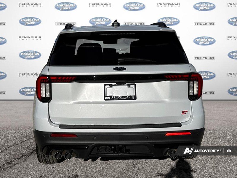 2026 Ford Explorer ST 4WD