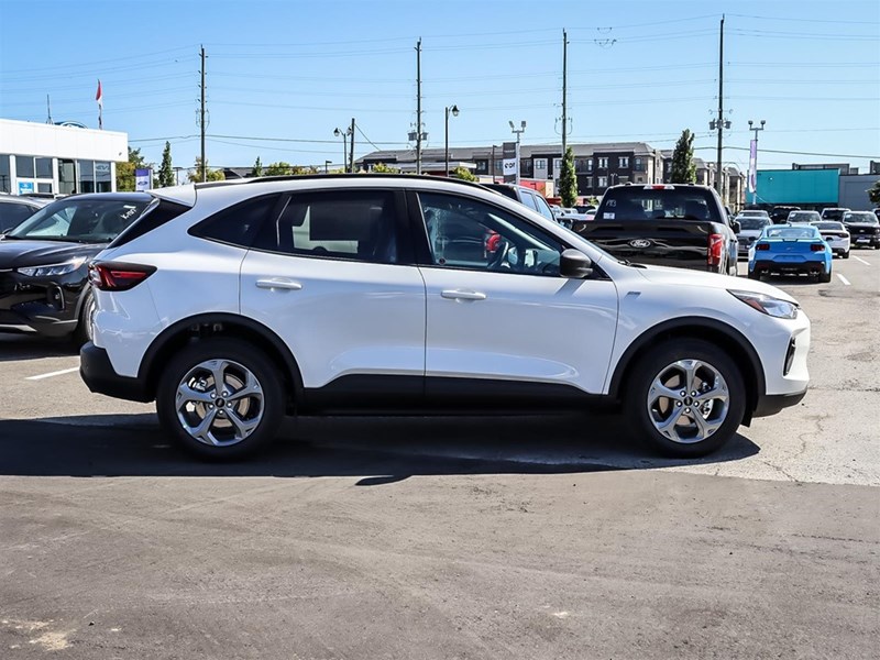 2025 Ford Escape St-Line AWD
