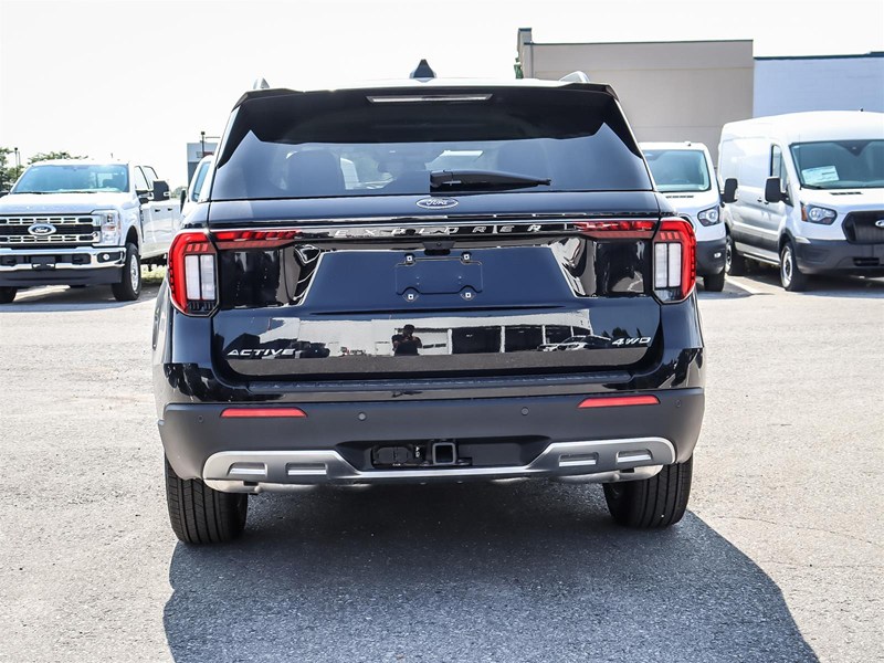 2026 Ford Explorer Active W/200A Pkg 4WD