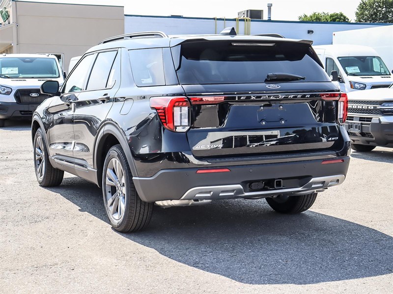 2026 Ford Explorer Active W/200A Pkg 4WD