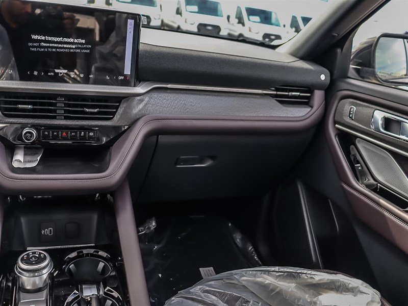 2026 Ford Explorer Platinum 4WD